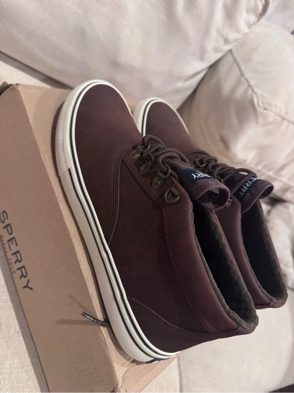 Sperry Men’s Brown High-Top waterproof Sneaker boot